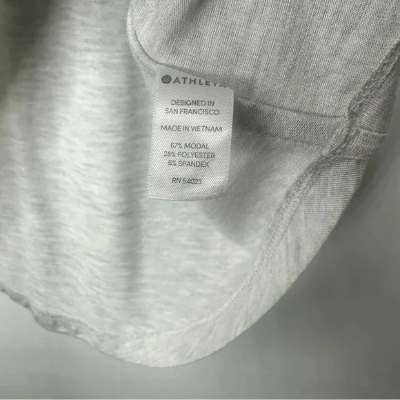 Athleta Gray V Neck Size X Small - Picture 3 of 4
